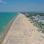 Recently Built House With Swimming Pool Apartamento Bibione