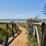 Recently Built House With Swimming Pool Apartamento Bibione