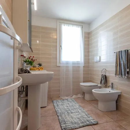 Recently Built House With Swimming Pool Bibione
