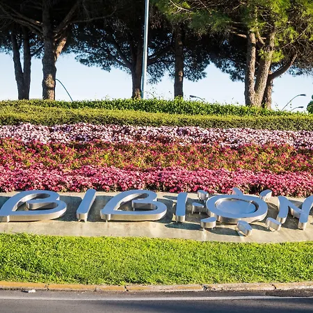 Apartment Recently Built House With Swimming Pool Bibione