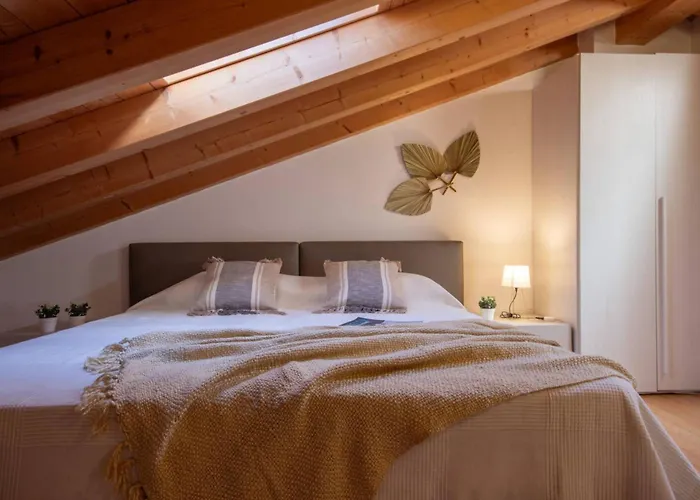 Recently Built House With Swimming Pool Bibione